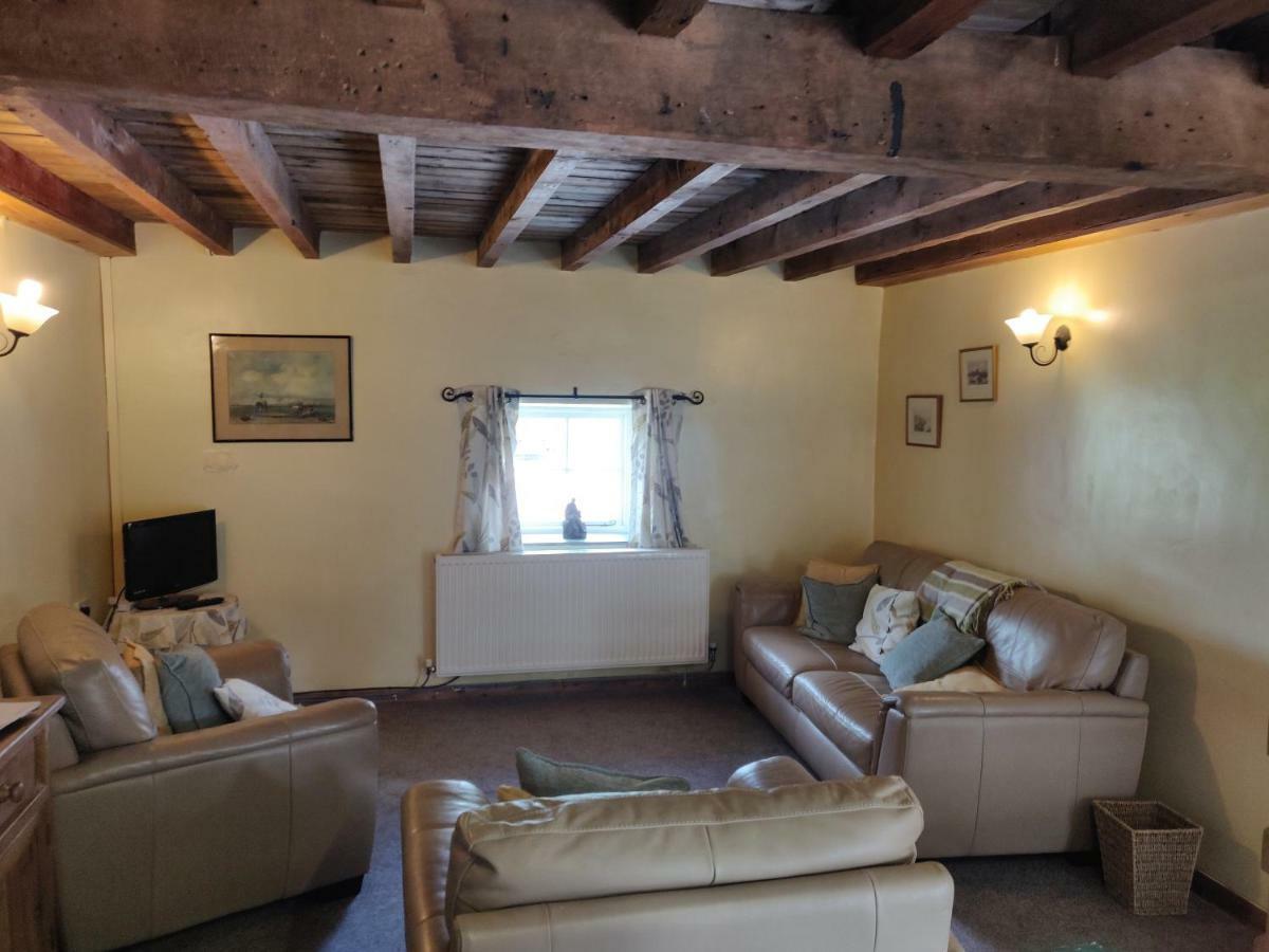 Row Farm Cottage Милом Экстерьер фото